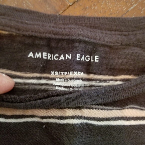 4 for $20 ~ American Eagle Cropped Tee - Picture 3 of 3